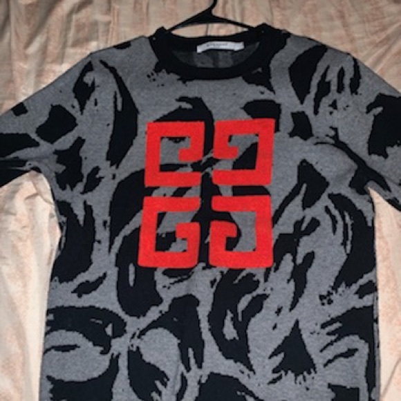 Sweater - Picture 3 of 6